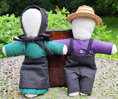 Amish puppe paar aus - aus, usa